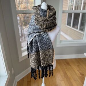 Steve Madden Gray Black Tan Neutrals Supersoft Fringe Wrap Scarf